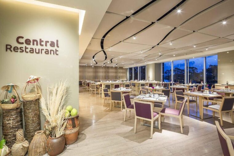 review Liberty Central Saigon Riverside Hotel