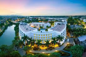 Top khách sạn resort Huế 1