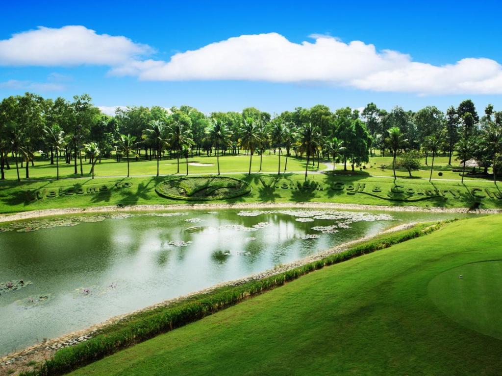 Kết quả hình ảnh cho hình ảnh khu sân Golf Viet nam Golf Lake view