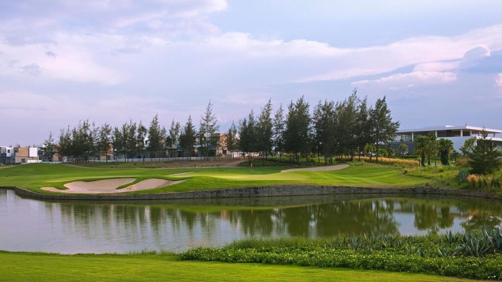 chuong-trinh-uu-dai-tai-Montgomerie-Links-5