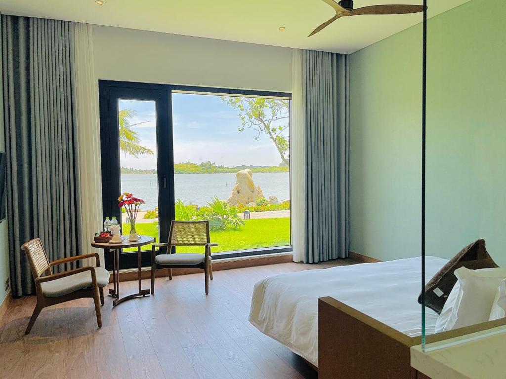 review-khach-san-can-ho-the-five-villas-resort-ninh-binh-6